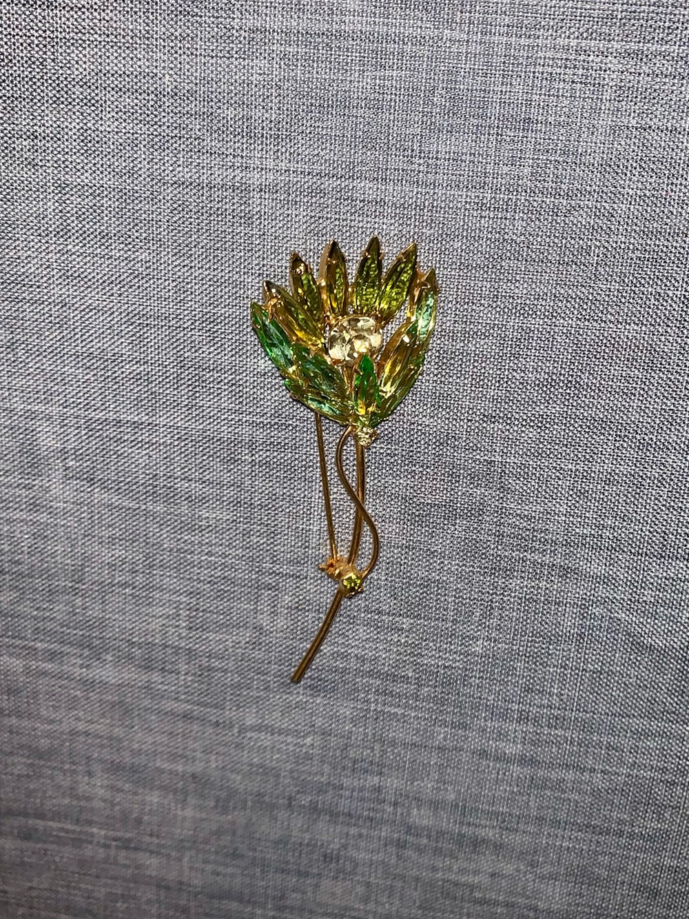 Beautiful Vintage Green & Yellow Brooch